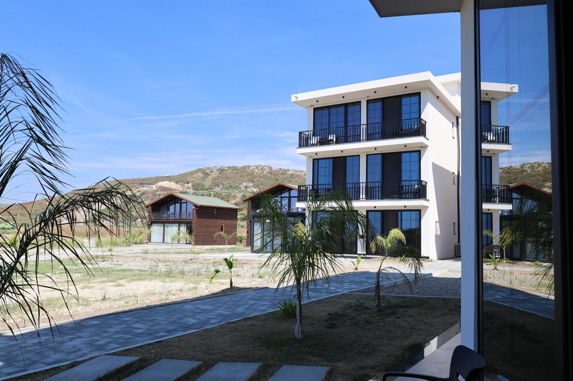 Posh 2 Kavaje