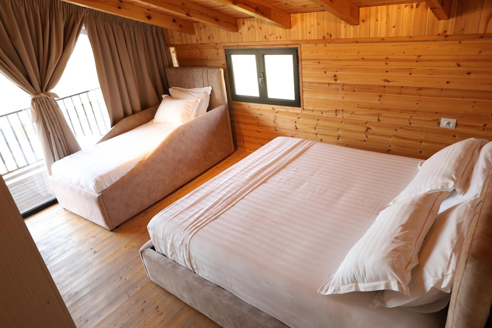 Villa Posh 2 *